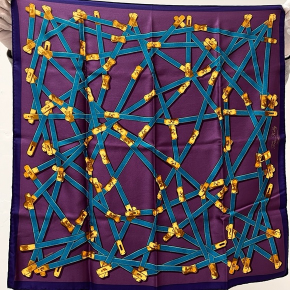 Auth Hermès Très Kelly Scarf in Purple and Blue 70 square scarf - Picture 1 of 5